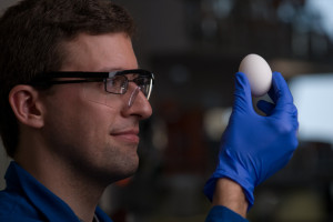 Researchers from UC Irvine have developed a way of unboiling eggs by restoring molecular proteins.Image: Steve Zylius/UC Irvine